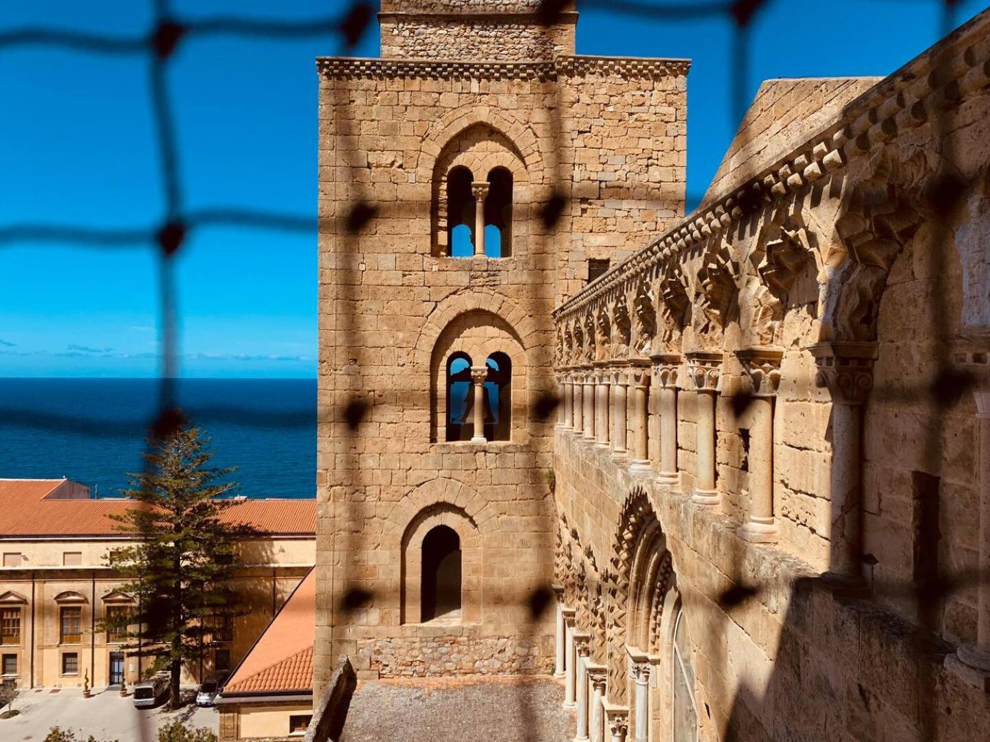 Cefalu Cathedral Palace Kültér fotó